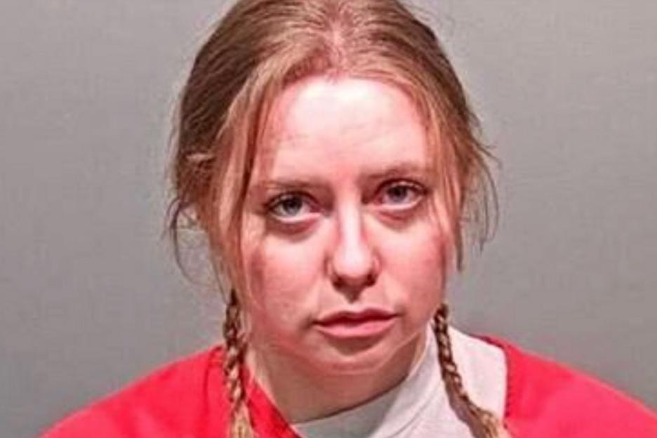 29-Year-Old Social Worker with Pigtails Charged with Assaulting Underage Boy and Proposing a Relationship