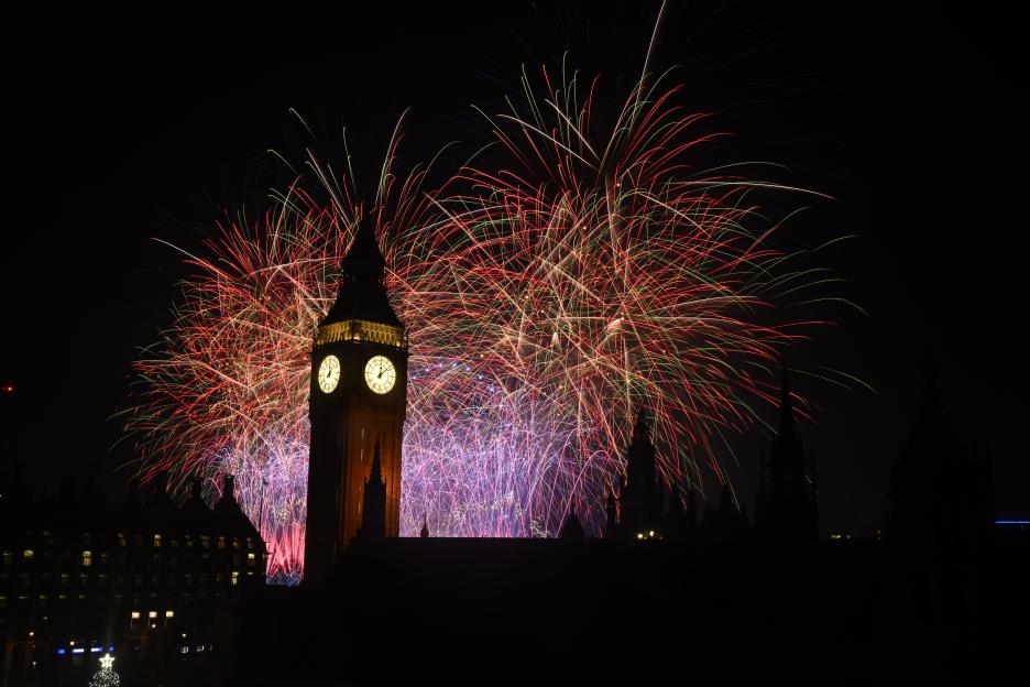 London's NYE Fireworks Criticized as 'Disappointing' with Fans Feeling 'Trapped' at £45 'Rip-Off' Show