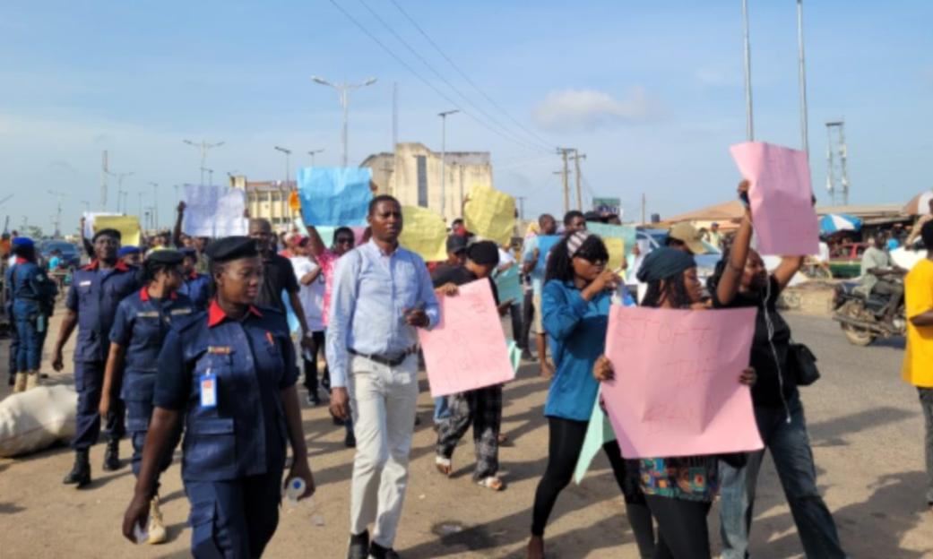 Ogun Protests Erupt: Youths and Mothers Rally Against Oyo Abduction, Call for School Closures