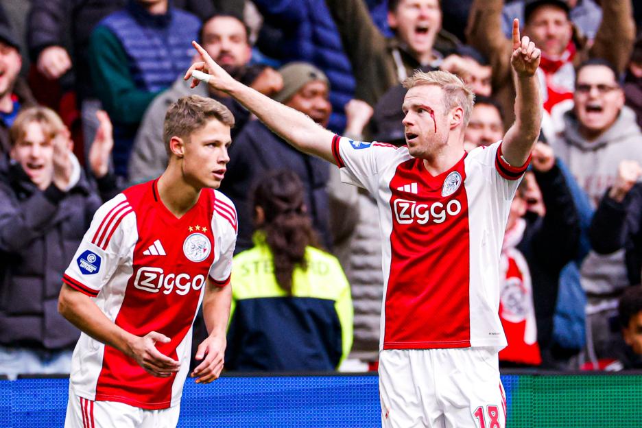 '32-Year-Old Ex-Premier League Star Injured by Teammate in Wild Derby Goal Celebration!'