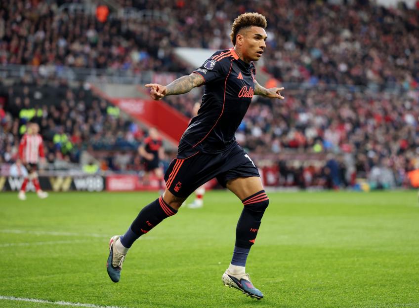 Igor Jesus celebrating after scoring Forest's fourth goal.
