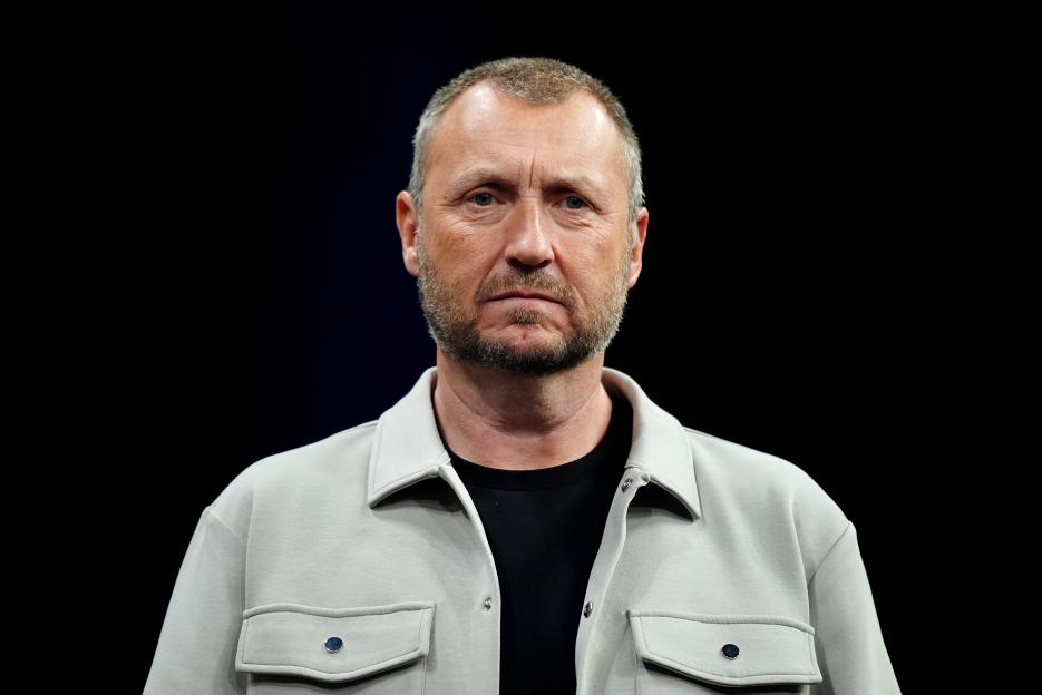 'Wayne Mardle Expresses Worry for Star Following Troubling Premier League Darts Debut'