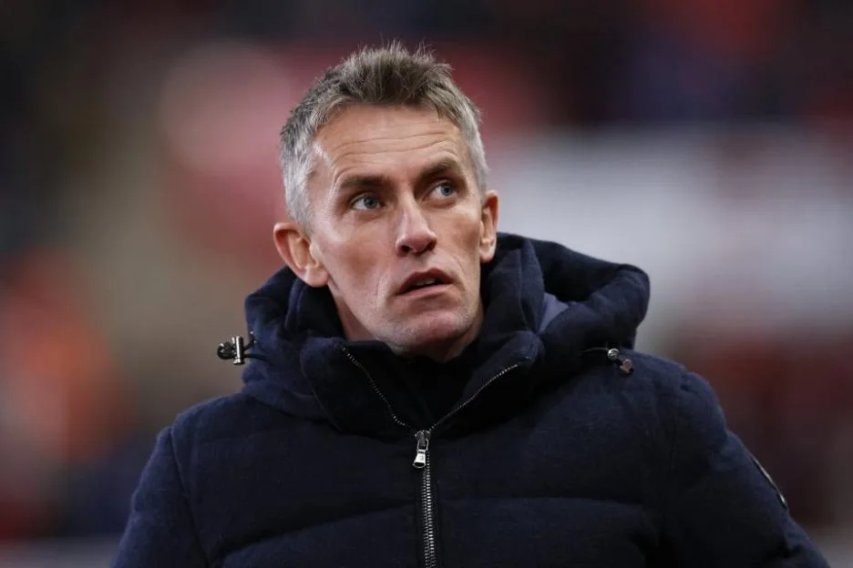 Kieran McKenna looking concerned on the touchline during the match against Stoke City.