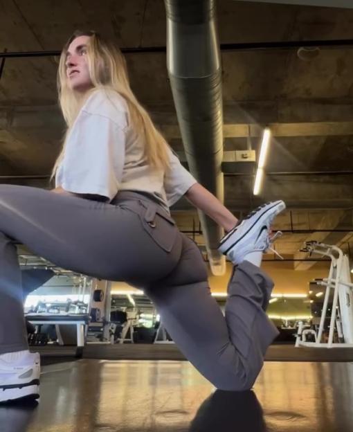 Kayla Simmons, the Hottest Volleyball Star, Nearly Faces Wardrobe Malfunction in Sweaty Workout Clip!