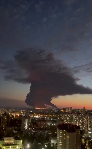 Moment apocalyptic blaze burns at sea after Ukraine blitzes Russian shadow fleet tanker – as tourists told stay indoors