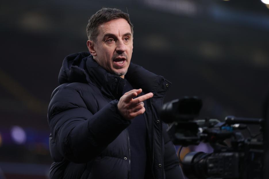 'Gary Neville Issues Stark Warning to Man Utd Board: 'Look for Another Manager' Despite Michael Carrick's Impressive Start'