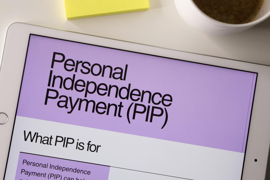 'Simple Change at DWP Could Cut Britain's Benefits Bill by £2 Billion Annually'