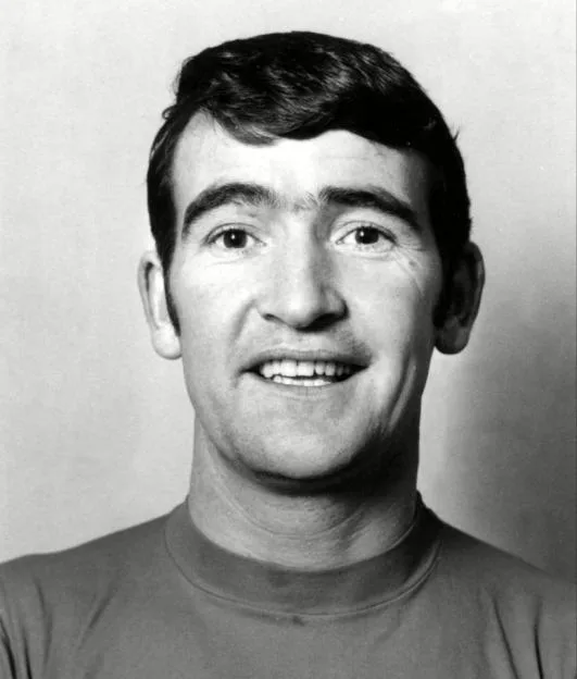 Record-breaking defender and former Leeds coach Barry Murphy dies aged 86 as tributes pour in for ‘true legend’