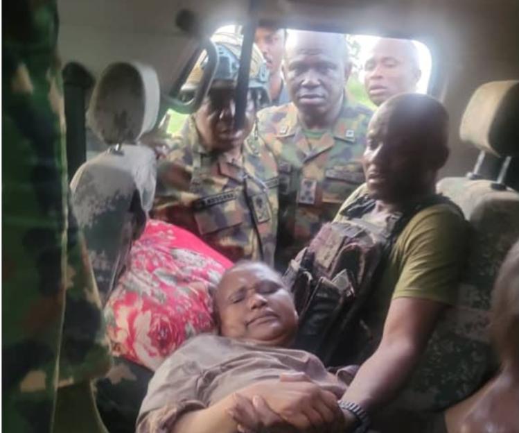 Inside the Heroic Rescue of Amina, Wife of Major General Rabe Abubakar – Nigerian Army