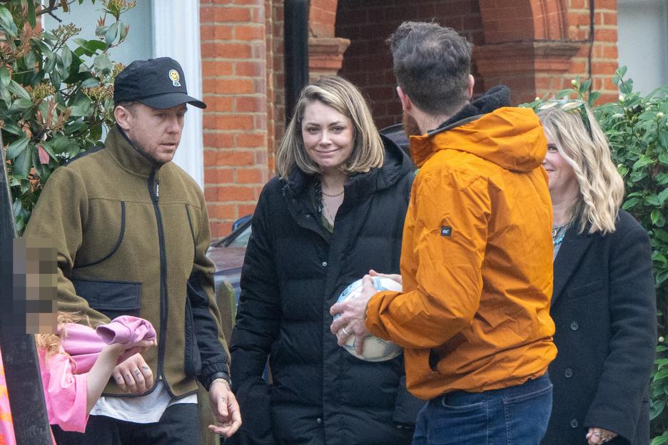 Excl - Danny Jones Kiss