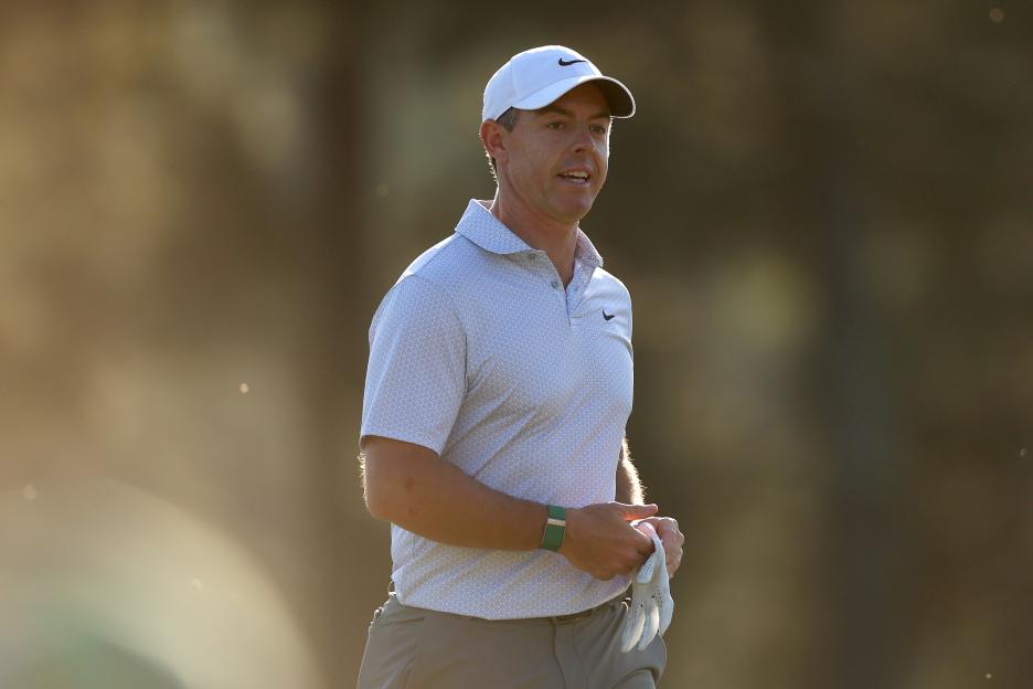 Rory McIlroy's Six-Shot Masters Lead Vanishes as Cam Young Shines and Rivals Close In