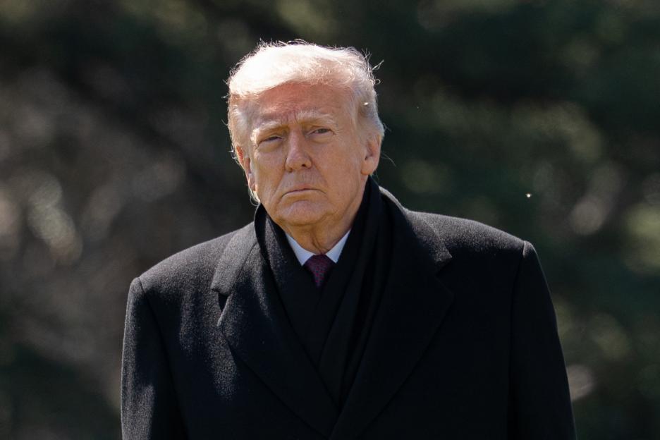 Donald J. Trump Speaks With Pete Hegseth And Dan Caine Before Boarding Marine One - 18 Mar 2026