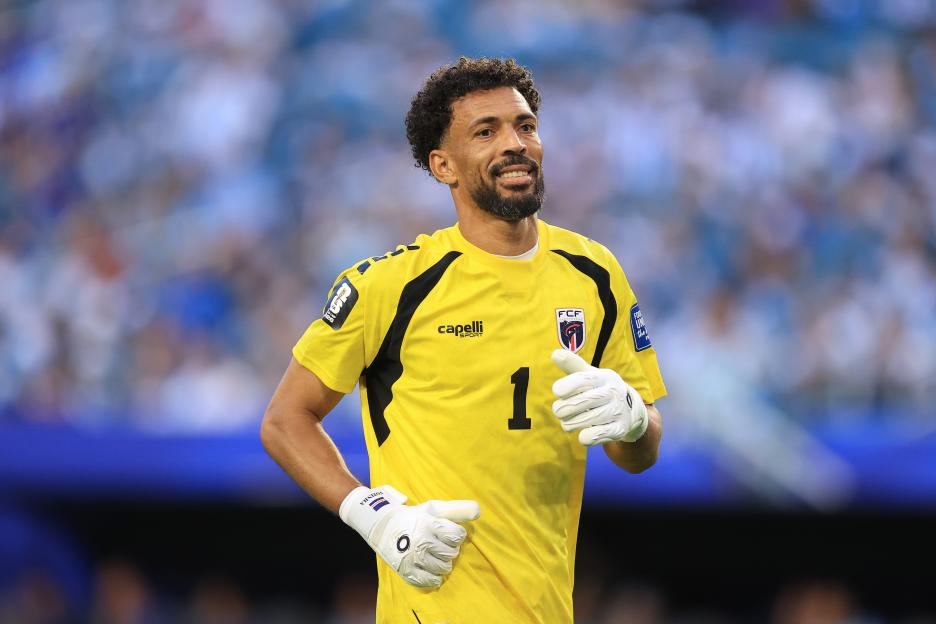 'World Cup Sensation Outshines Argentina and Spain with Jaw-Dropping Transfer Offer Amid Messi's Interest'