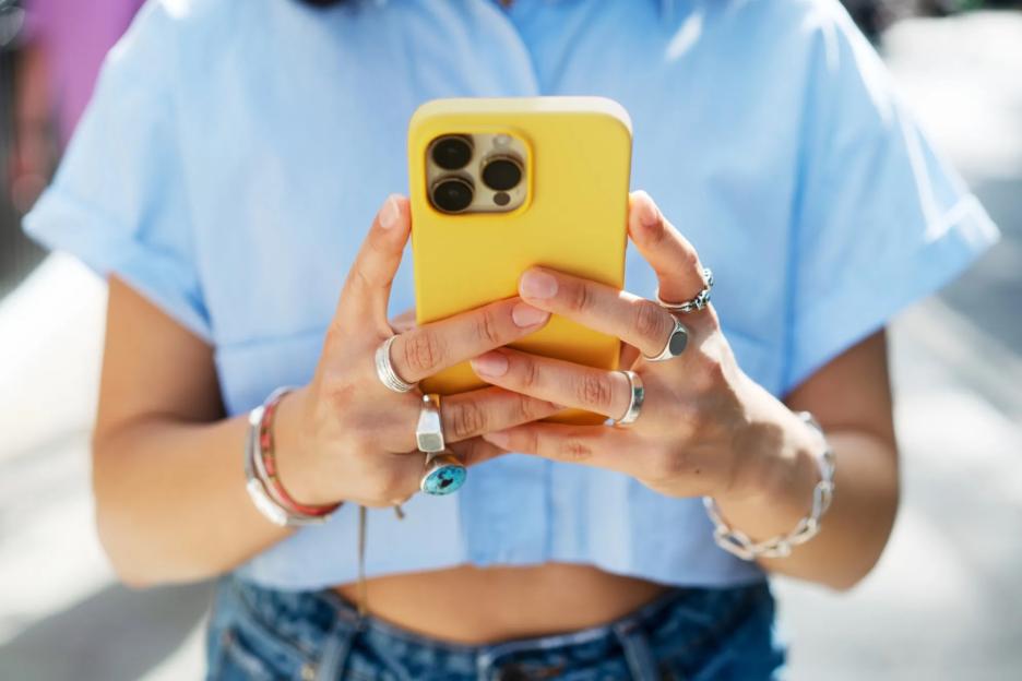 'Alert: Fake Jewelry Found on Amazon and TikTok Contains 9,000 Times the Legal Limit of Cancer-Causing Metal!'
