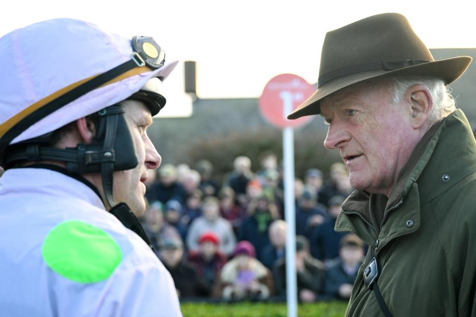 'Willie Mullins Shakes Up Christmas Races: Fact To File Emerges as New King George Favorite!'