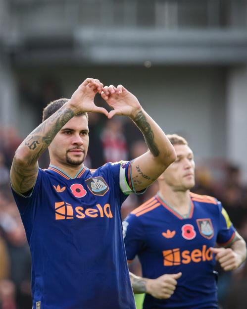 Brentford v Newcastle United - Premier League