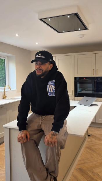 Love Island star reveals he’s dealing with ‘serious health issues’ as he opens up on disappearance from social media