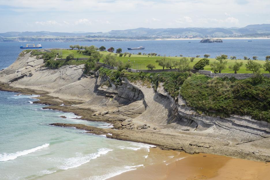 Playa de El Bocal, a sheltered beach, and the Municipal Golf Course, Santander, Spain