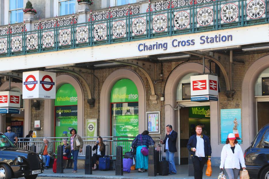 Young Man in Critical Condition After Tube Station Attack – Three Arrested for Attempted Murder