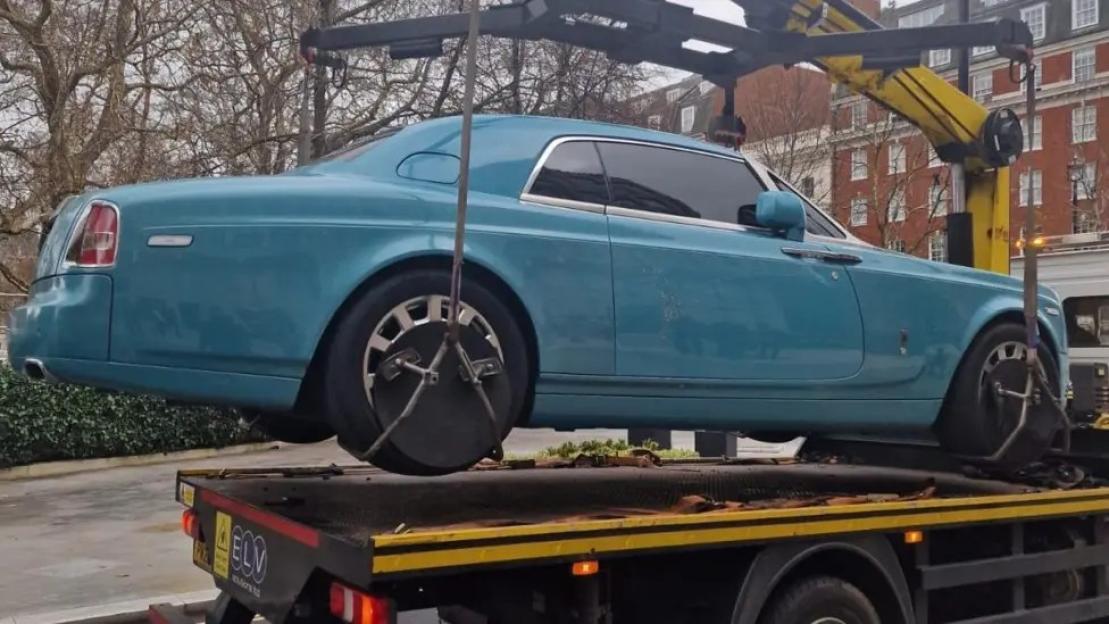 Luxury Cars Towed by Council as Wealthy Foreign Owners Overlook Fines