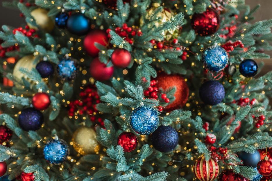 How Many Ornaments Deck the Average UK Christmas Tree? See How Yours Measures Up!