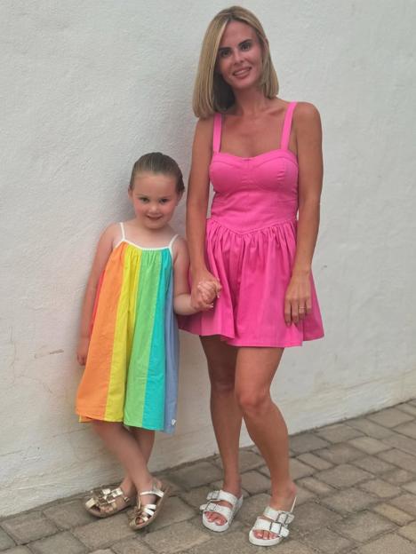 'I Ignored a Minor Eye Problem as Conjunctivitis—Now, at 37, I'm Facing Blindness and Can't See My Daughter'