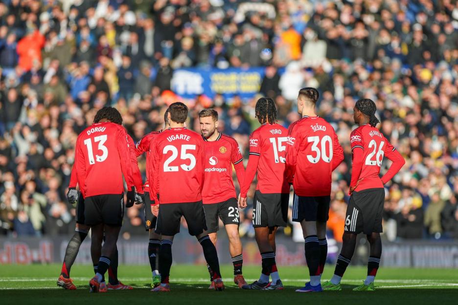 Manchester United defender Luke Shaw (23) talks with his team during the Leeds United v Manchester United Premier League match.
