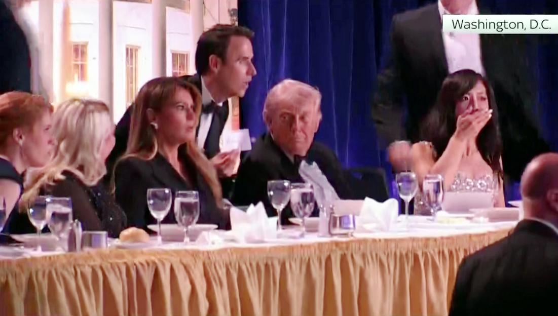 USA: A man shoots at Trump's dinner with reporters and is arrested. A police officer is hit. The president is safe.