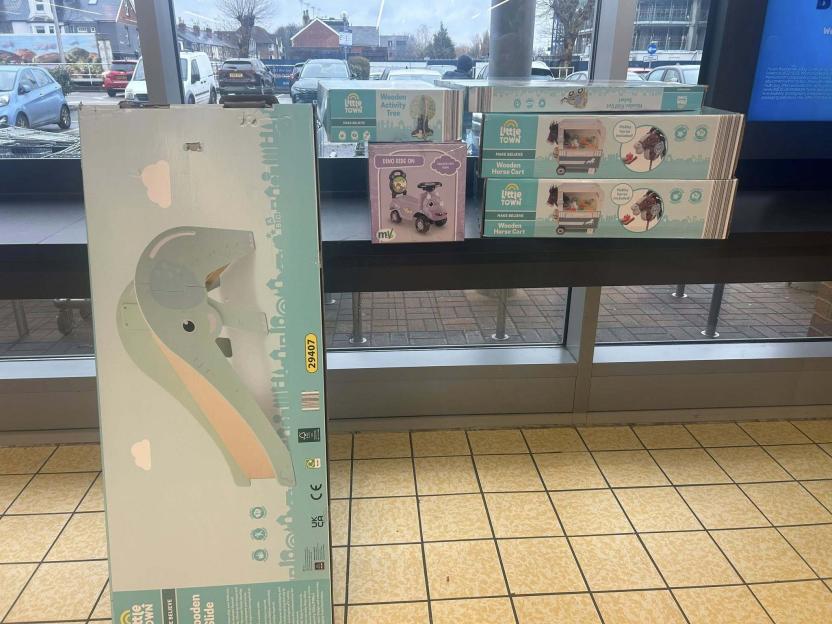 Moms Rush to Aldi for Exciting Wooden Toy Sale Starting at Just £1.99—Happy Toddlers Await!