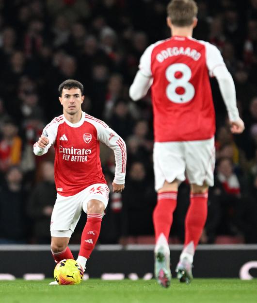 'Unveiling the Tactics: How Arsenal's 'Spacehopper' Move Left Brentford Baffled and Pushed Them Five Points Ahead in the Premier League!'