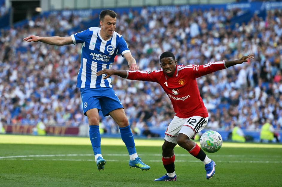 Michael Carrick Shines as New Boss Allows Forgotten Man Utd Star to Say Goodbye in Touching Late Cameo