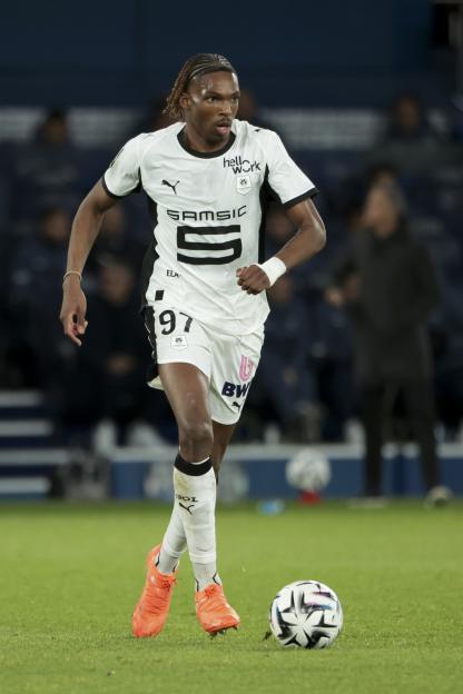 Chelsea Targets France U21 Star as Liam Rosenior Prepares to Secure the Centre-Back Maresca Missed Out On