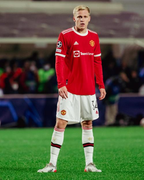 Manchester United player Donny van de Beek on the field during the UEFA Champions League match against Atalanta.