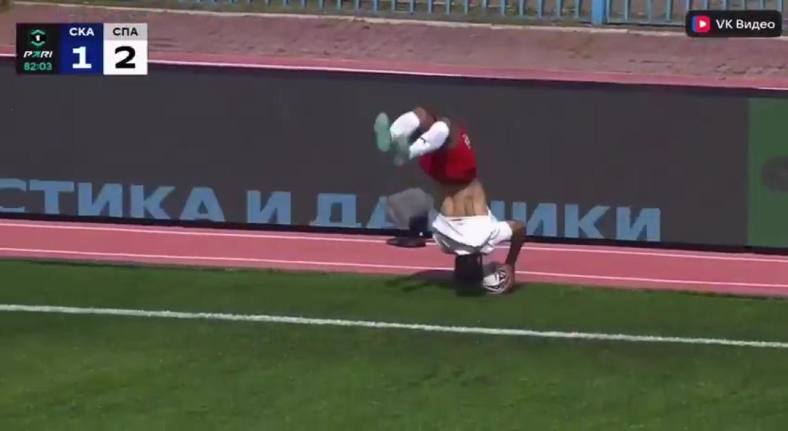 Arsenal Fans Hilariously Warn ‘Don’t Let Mikel Arteta Catch This!’ After Star’s Epic Somersault Throw-In Assist