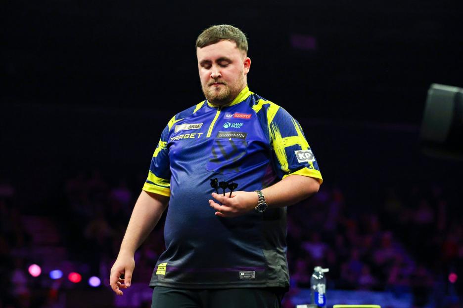 Wayne Mardle Links Gian van Veen Clash to Luke Littler's Record Low TV Average in Premier League Brighton Drama