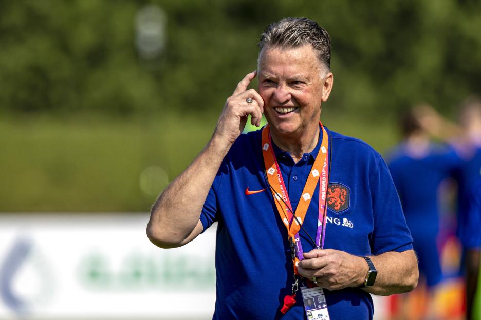 'Louis van Gaal, 74, Poised for Fourth Comeback as Manager After Battling Prostate Cancer'