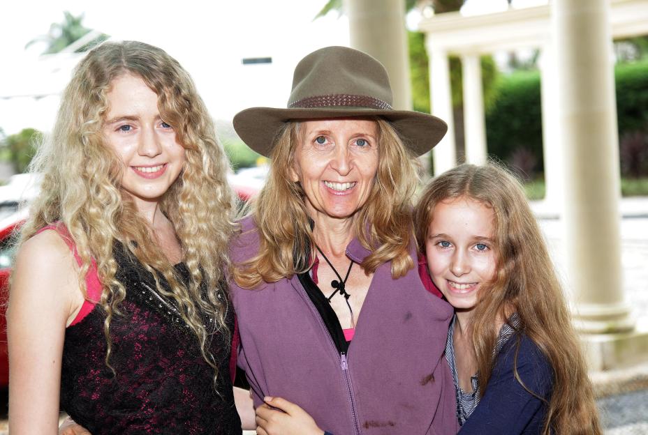 Gillian McKeith with her daughters Skyla (left) and Afton.