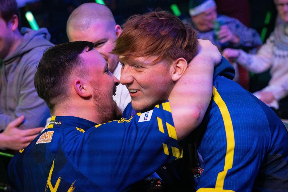'Luke Littler Urges Best Friend Angry Ginge to Step Up Ahead of World Darts Championship Semi!'