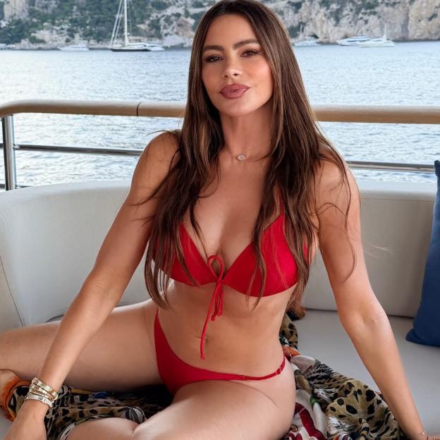 Sofia Vergara Dazzles in Bikini During Her Birthday Getaway to Italy – You’d Never Guess She’s 54!