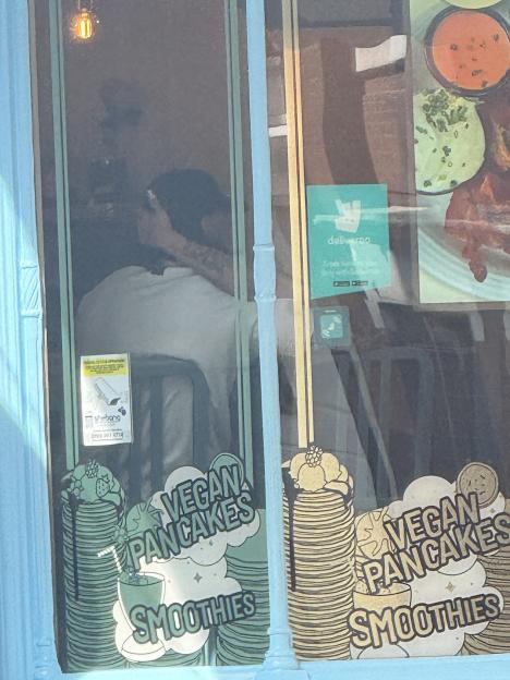 Jesy Nelson and Ben Davies on a date in a pancake house.