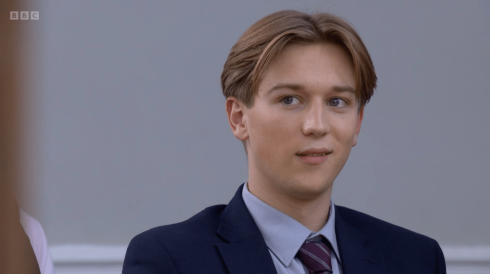 'EastEnders Villain Stuns Fans with Unexpected Return After Brutal Attack – Prepare for a Shocking Twist!'