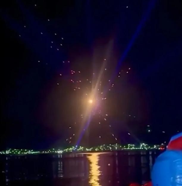 Desperate Moments: Russian Air Defenses Battle to Take Down Ukrainian Drones and Missiles Targeting Putin's Warships