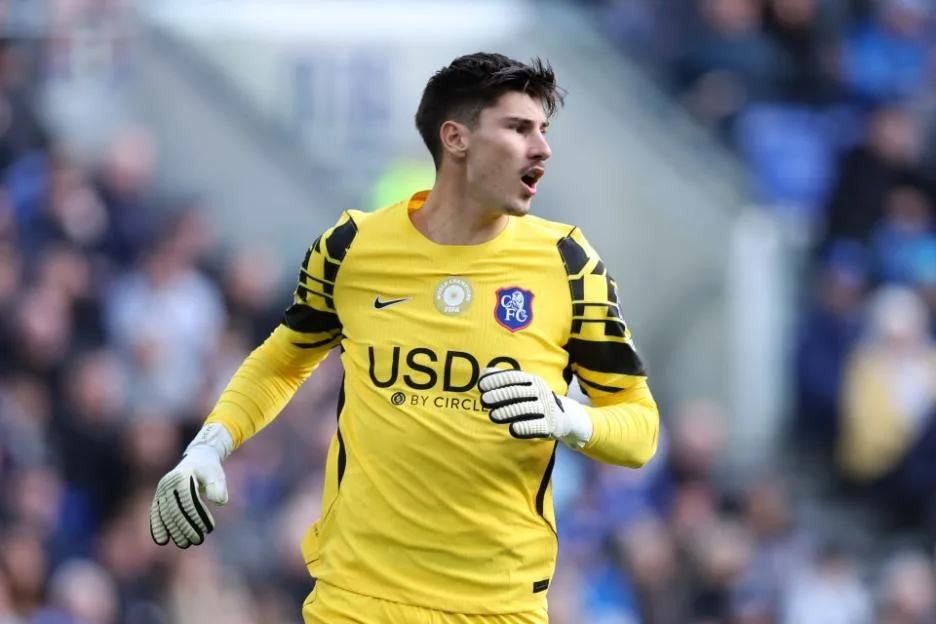 Inside rise of Chelsea keeper Mike Penders, from ‘clumsy’ teen whose boots didn’t fit to ‘complete’ Courtois-like star