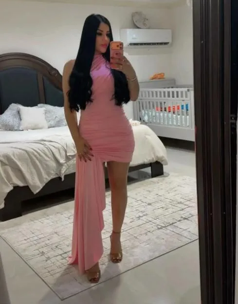 Influencer and her young family found dead hours after disturbing online post