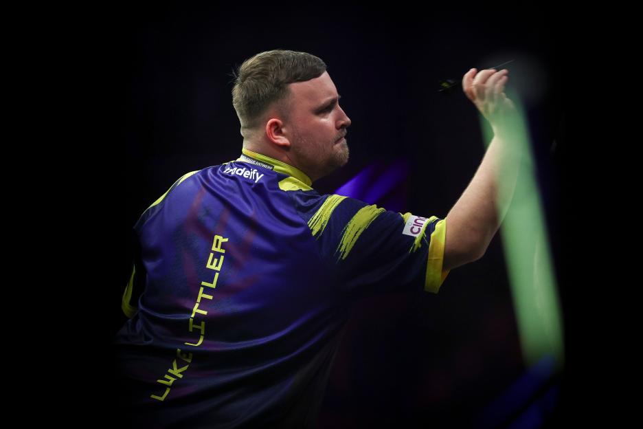'Darts Legend Calls Out Crowd Abuse of Luke Littler Before Premier League Night Three: What's Behind This Behavior?'