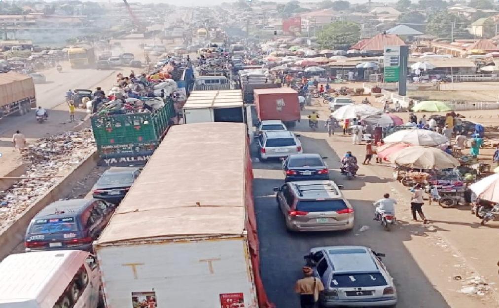 'Commuters Face Major Gridlock on Lokoja–Abuja Highway'