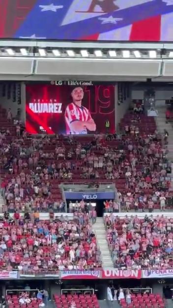 Julian Alvarez Faces Ruthless Booing from Atletico Fans Amid Arsenal and Barcelona Transfer Speculation