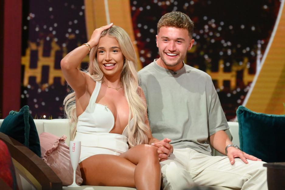 Ellie Chadwick and Finley Maddock on Love Island Aftersun.