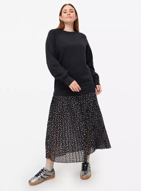 Fashion Enthusiasts Adore Sainsbury's 'Perfect' Sweatshirt Dress – Stylish for All Ages and Now Only £9!