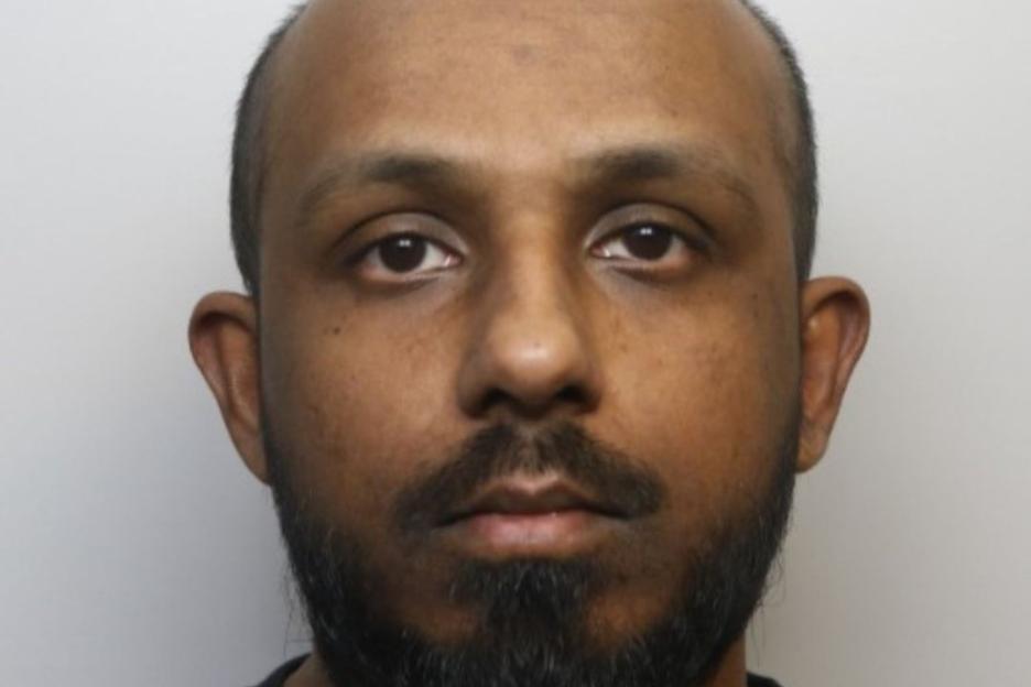 Supply Teacher Confesses to Taking Over 100 Upskirt Photos of Students, Pleads Guilty to 21 Offences Involving 13 Girls